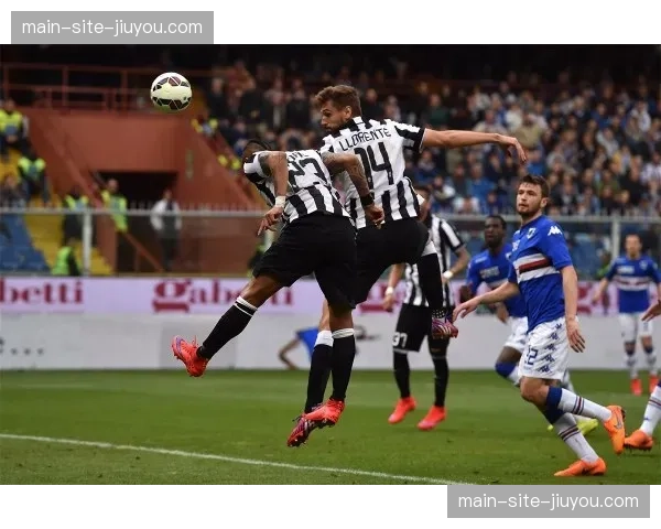 阿奇姆彭闪击破门弑杀旧主 英博主场一球力克卫冕冠军 阿奇姆彭闪击破门弑杀旧主 英博主场一球力克卫冕冠军